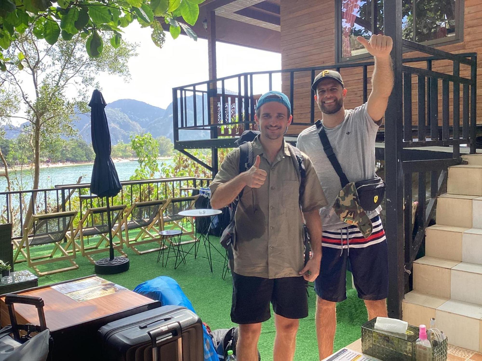 Sweed Dee Seaview Hostel Phi Phi Islands Esterno foto