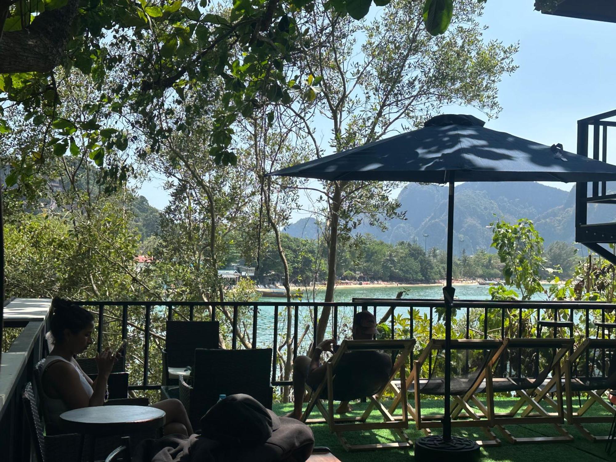 Sweed Dee Seaview Hostel Phi Phi Islands Esterno foto