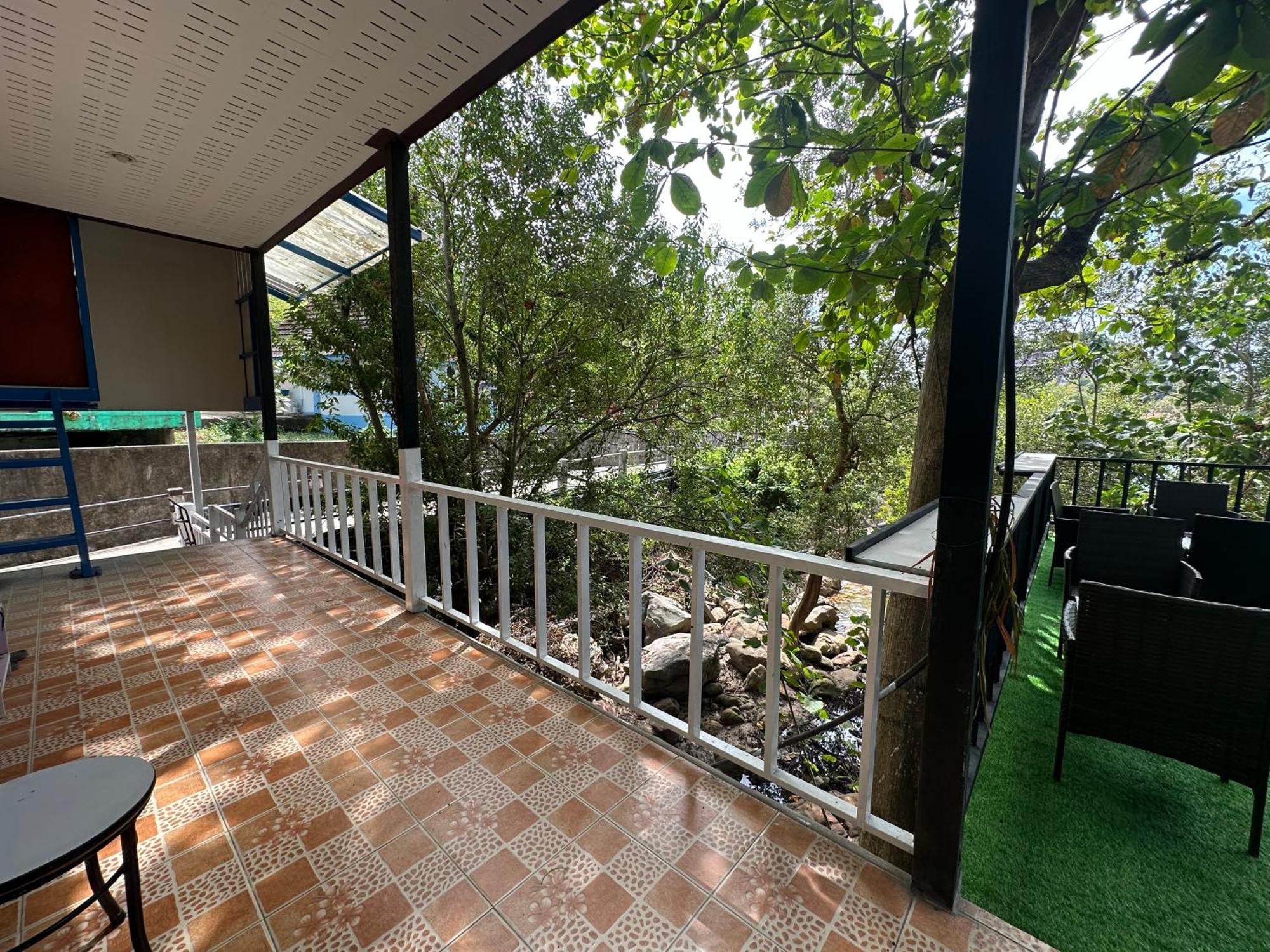 Sweed Dee Seaview Hostel Phi Phi Islands Esterno foto