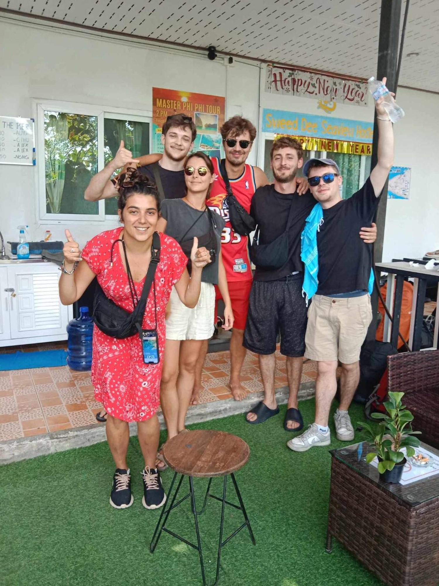 Sweed Dee Seaview Hostel Phi Phi Islands Esterno foto